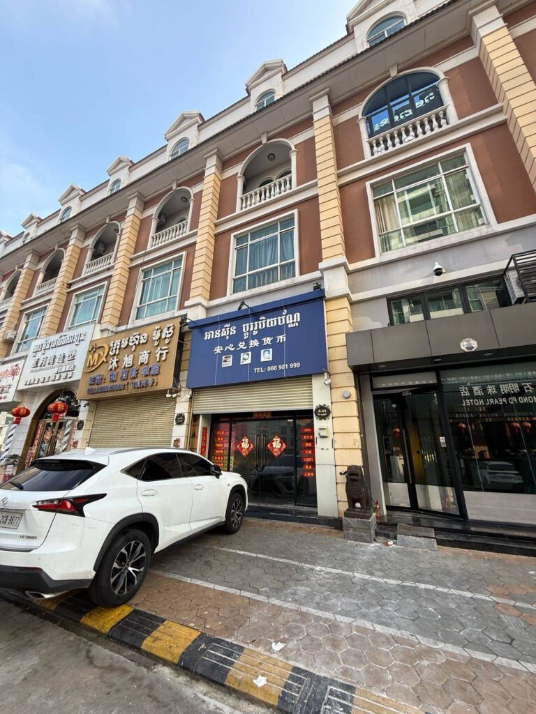 A row of shophouses in Koh Pich island in Phnom Penh on March 2, 2026. (Mech Dara/Mekong Independent/Creative Commons)