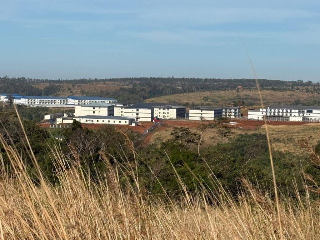 The Mondulkiri Vegetable & Fruit Wholesale Market from afar in Mondulkiri province's Dak Dam province on December 28, 2025. (Mech Dara/Mekong Independent/Creative Commons)
