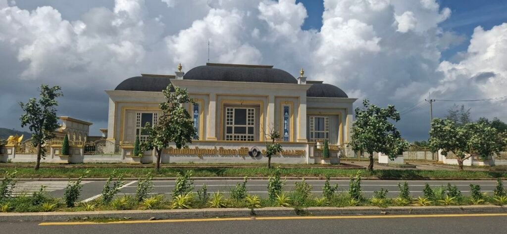 A sales office of the Boeung Ream City Borey, which was closed indefinitely when reporters visited Preah Sihanouk province on July 10, 2026. (Danielle Keeton-Olsen/Mekong Independent/Creative Commons)
